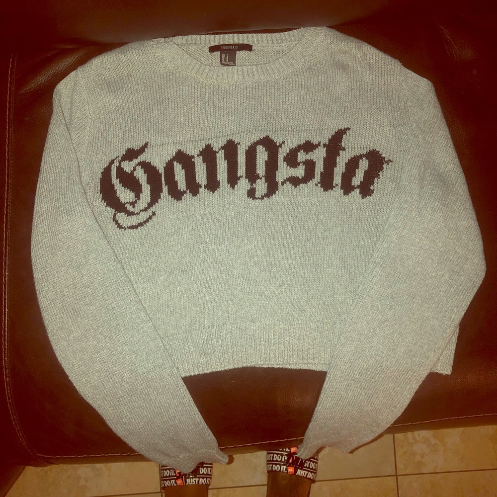 Gangsta cropped sweater🖤